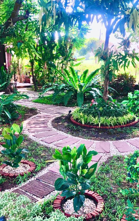 Baan Lhang Wangh บ้านหลังวัง Phitsanulok Εξωτερικό φωτογραφία